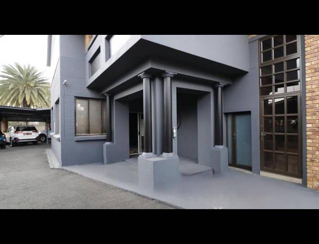 BUSINESS FOR SALE IN SELECTION PARK